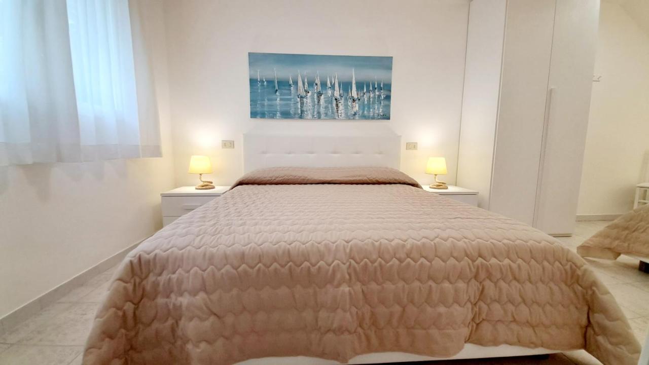 Villa Barbara Fra I Pini リニャーノ・サッビアドーロ エクステリア 写真