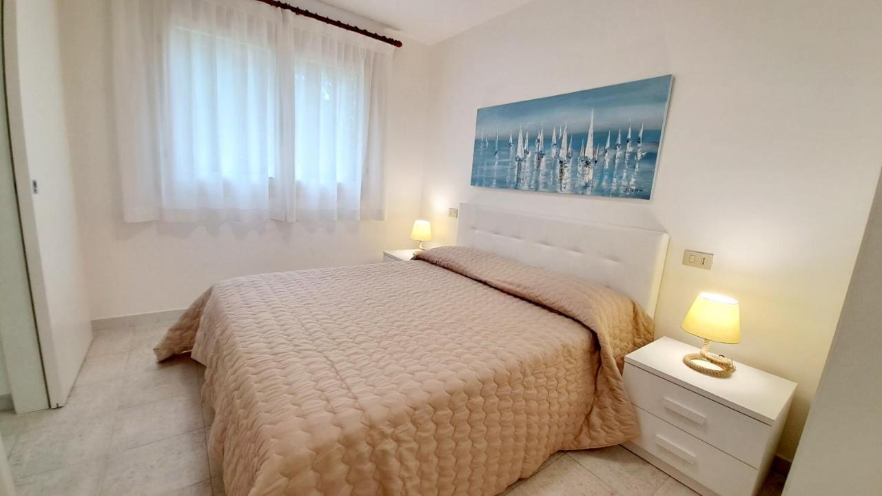 Villa Barbara Fra I Pini リニャーノ・サッビアドーロ エクステリア 写真
